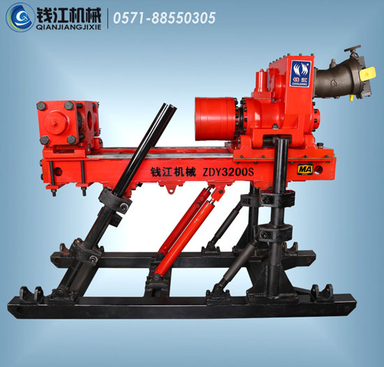 ZDY3200<a href=http://www.cqbcw.com.cn/1.html target='_blank'>全<a href=http://www.cqbcw.com.cn/ target='_blank'>液壓鉆機(jī)</a></a>